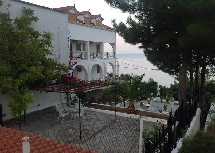 Aparthotel Travlos Eleios-Pronnoi