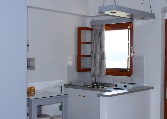 Aparthotel Travlos 3*