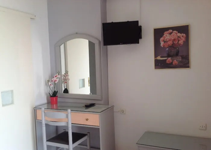 Aparthotel Travlos Eleios-Pronnoi