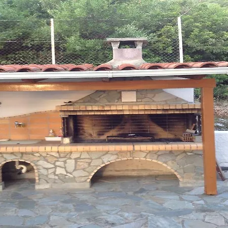 מלון דירות Travlos